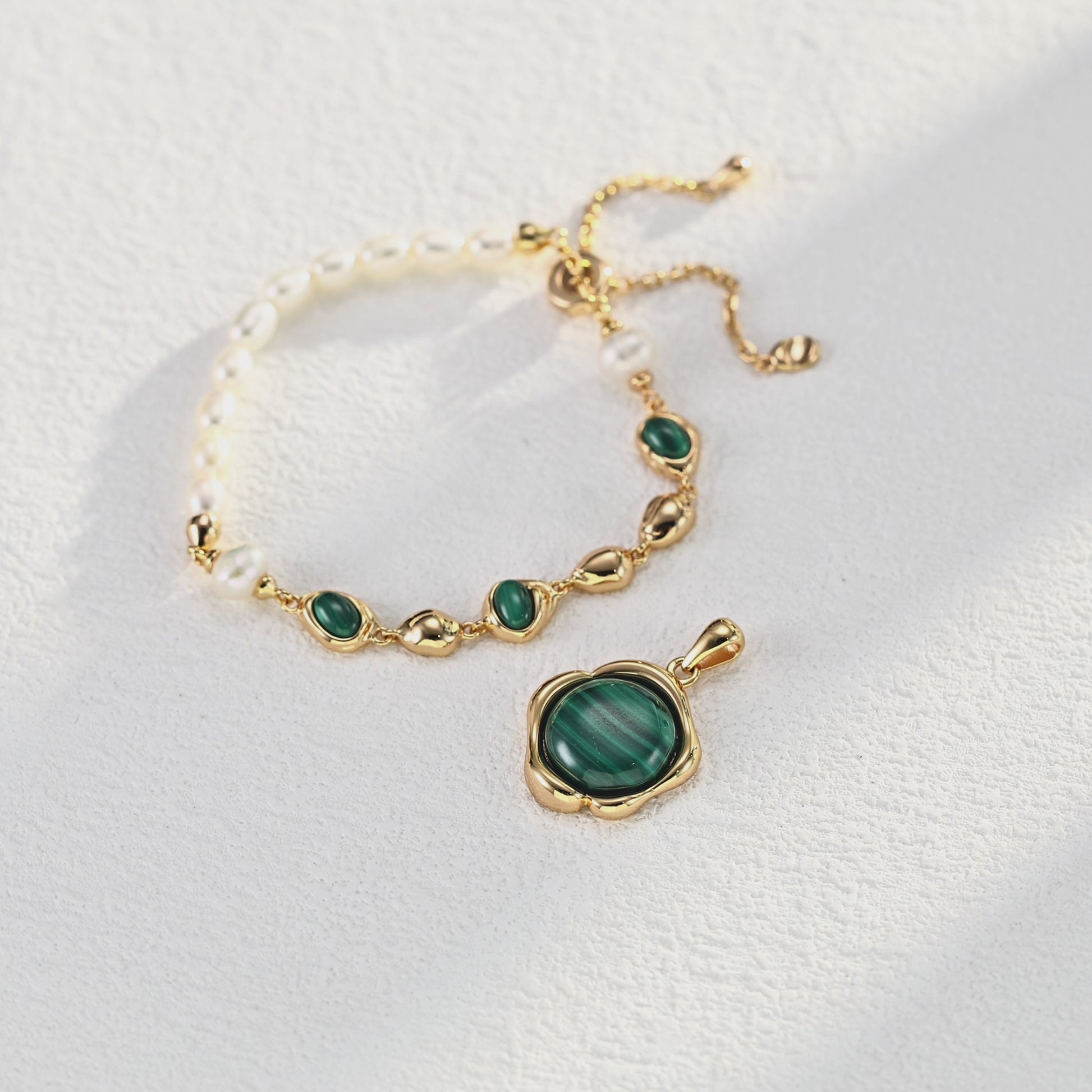 Malachite Wax Seal Pendant