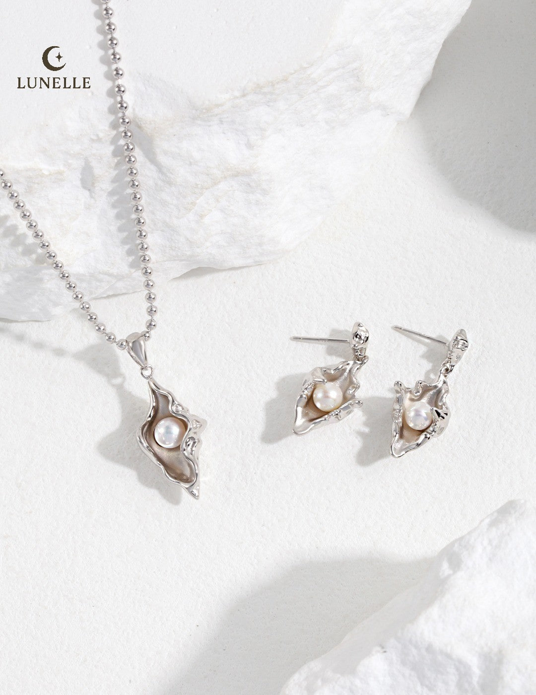 Conch Pearl Silver Necklace