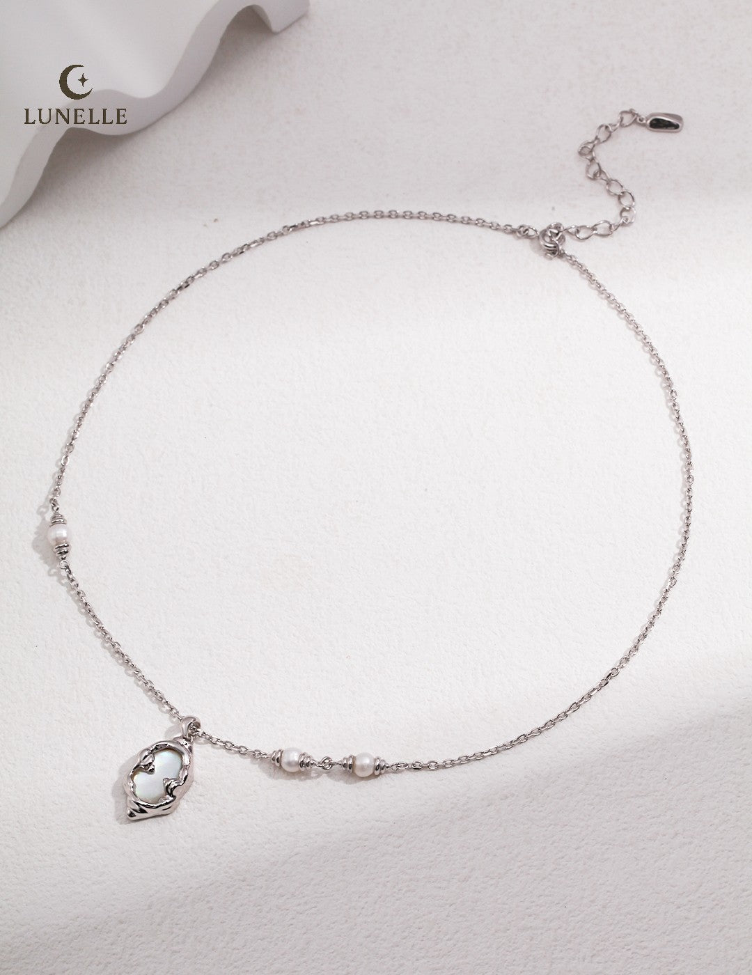 Molten Shell Pearl Necklace