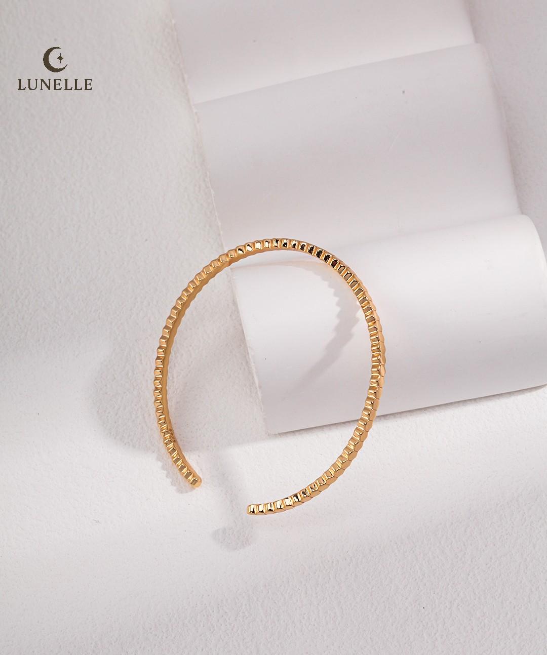 Minimalist Sterling Silver Bangle