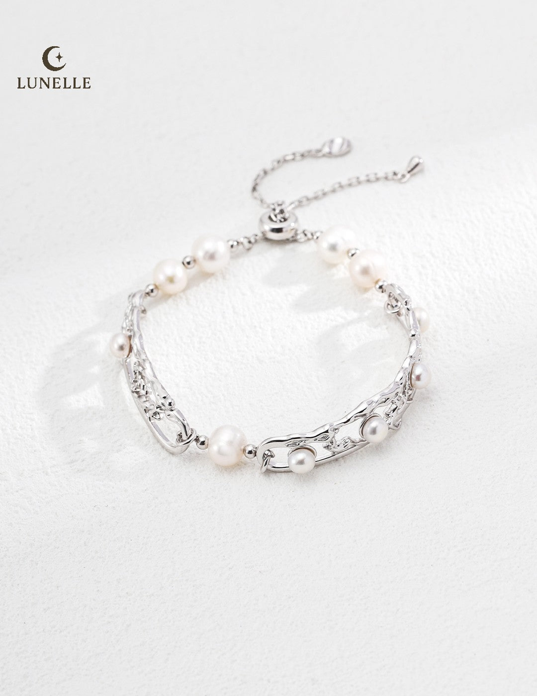 Pearl Glow Bracelet