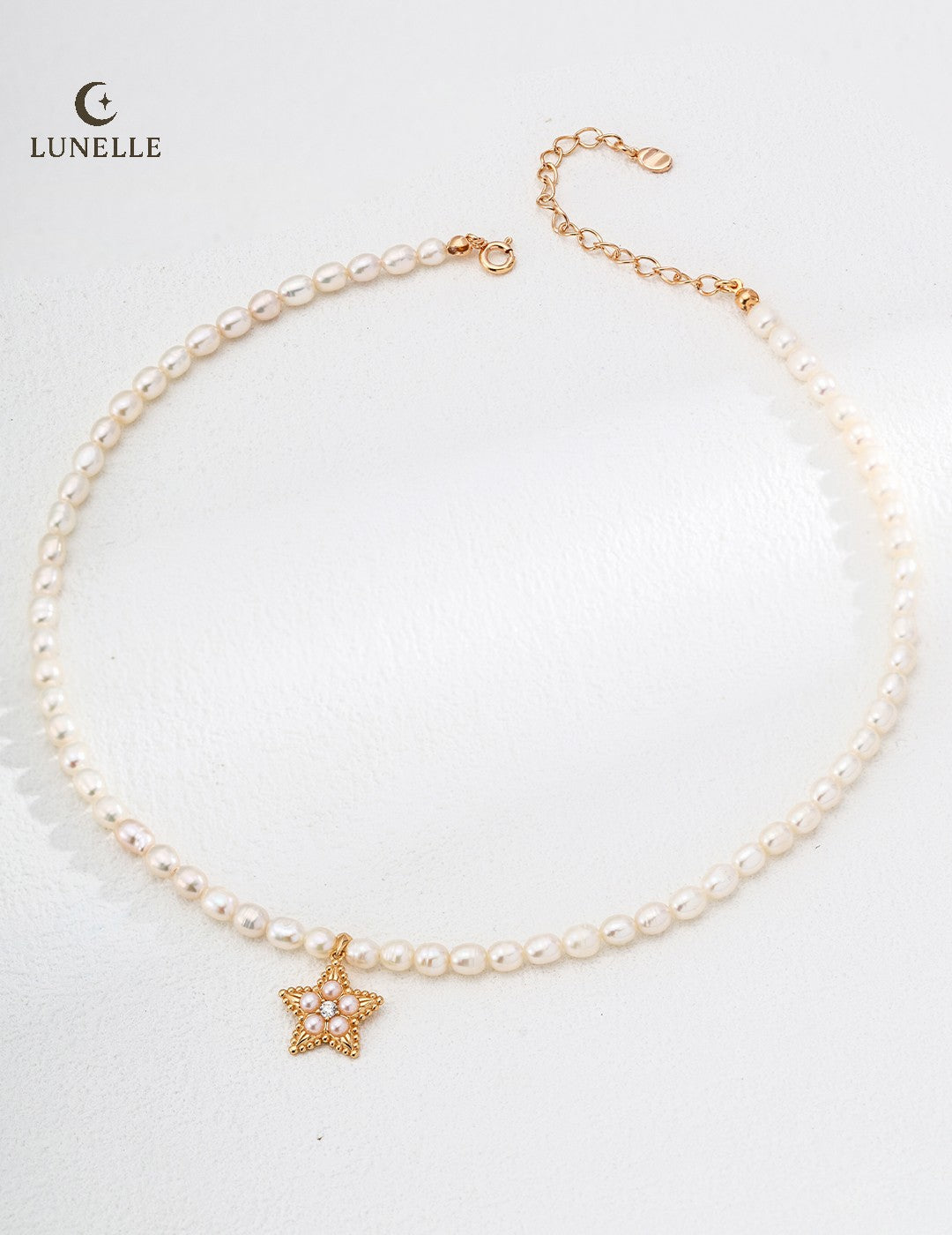 Star Kissed Pearl Necklace in Vintage Gold