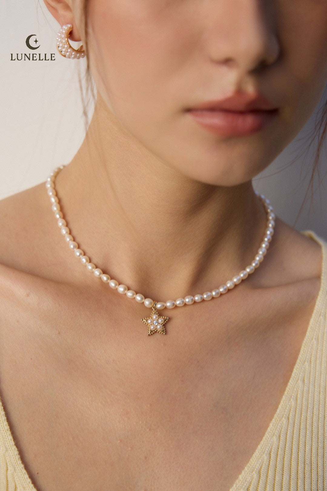 Star Kissed Pearl Necklace in Vintage Gold