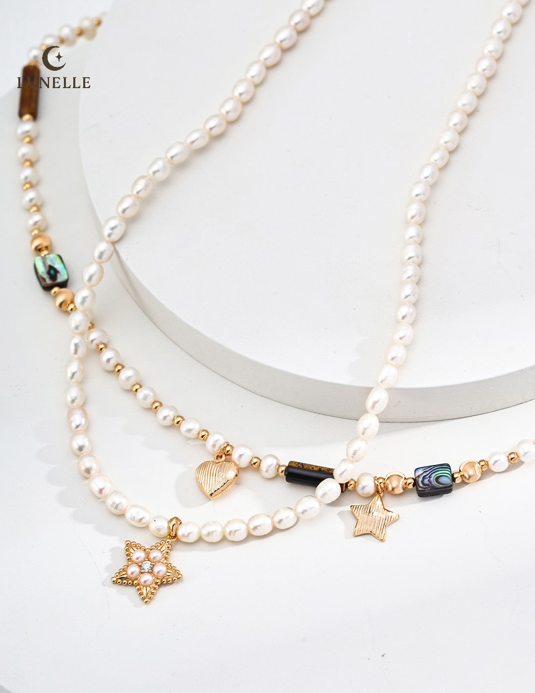 Star Kissed Pearl Necklace in Vintage Gold