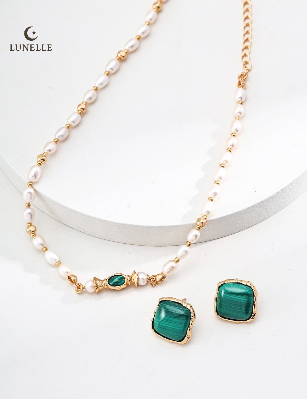 Malachite Accent Pearl Necklace in Sterling Silver